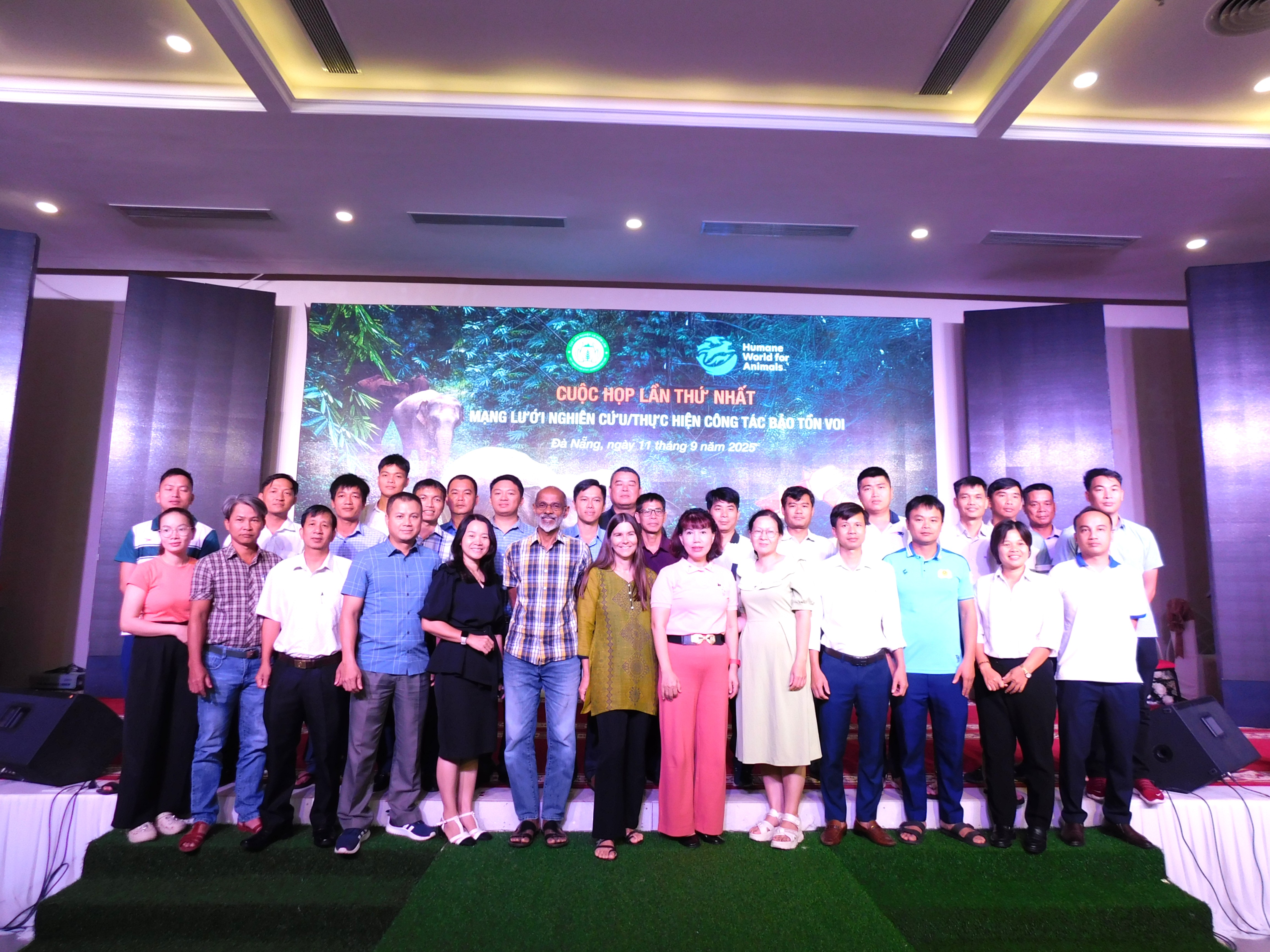 Cuộc họp lần thứ nhất Mạng lưới nghiên cứu/thực hiện công tác bảo tồn voi